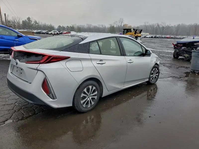 2022 TOYOTA PRIUS PRIME LE  