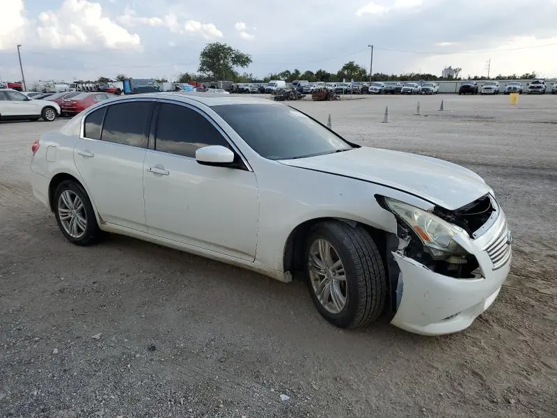 2011 INFINITI G37   
