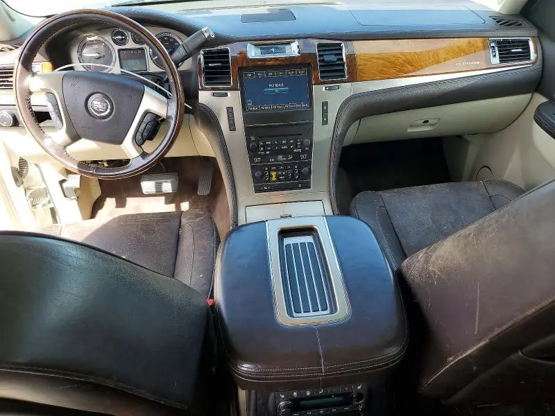 2011 CADILLAC ESCALADE ESV PLATINUM  
