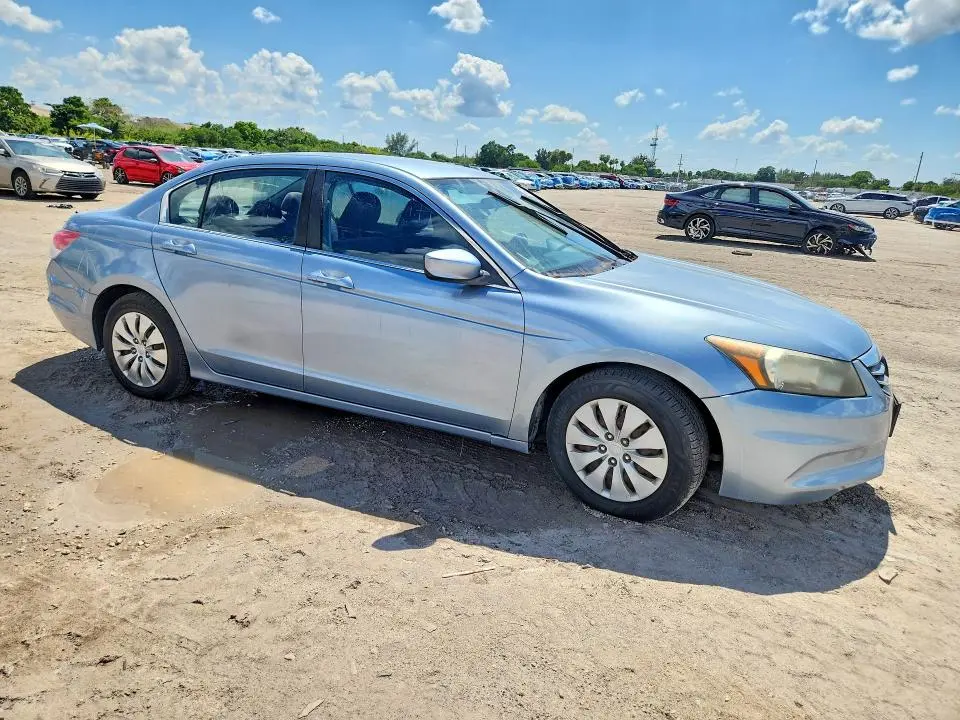 2012 HONDA ACCORD LX  