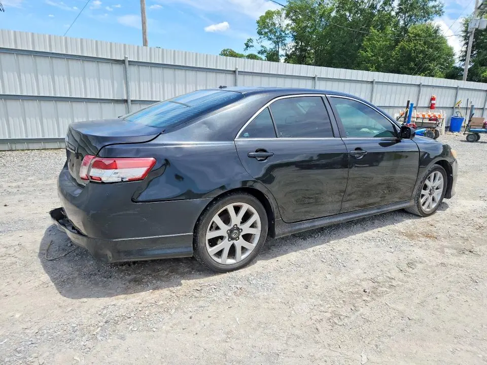 2010 TOYOTA CAMRY SE  