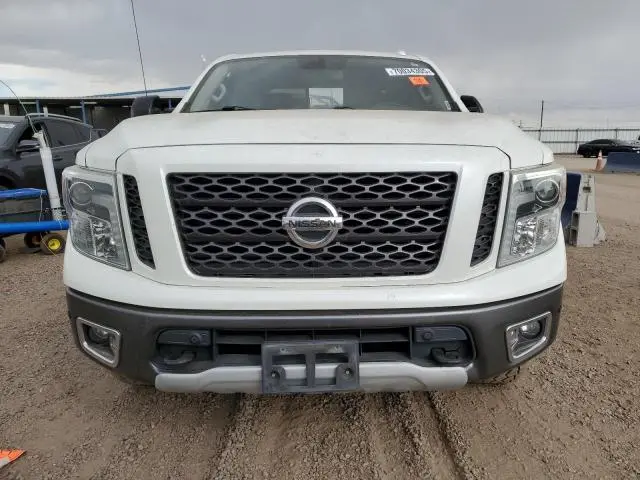 2017 NISSAN TITAN SV  