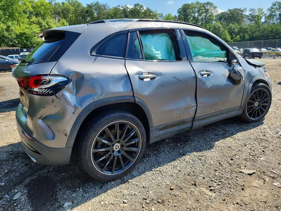 2021 MERCEDES-BENZ GLA 250 4MATIC  