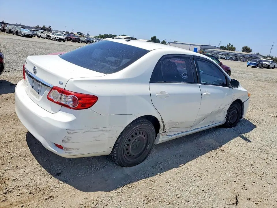 2011 TOYOTA COROLLA LE  