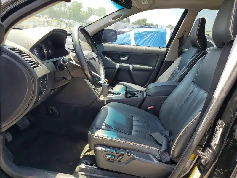 2013 VOLVO XC90   