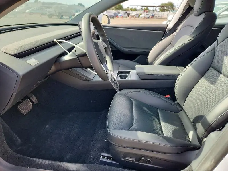 2025 TESLA MODEL 3   