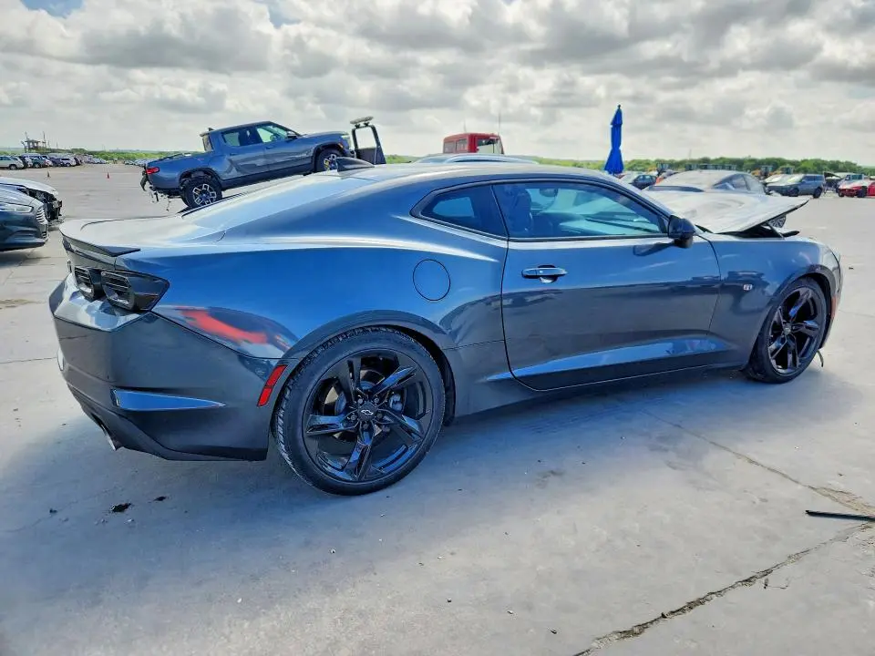 2021 CHEVROLET CAMARO LT  