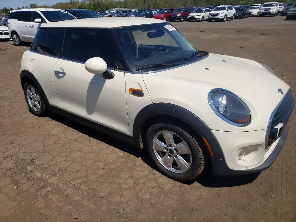 2019 MINI COOPER   