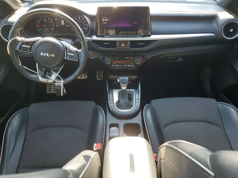 2023 KIA FORTE GT LINE  