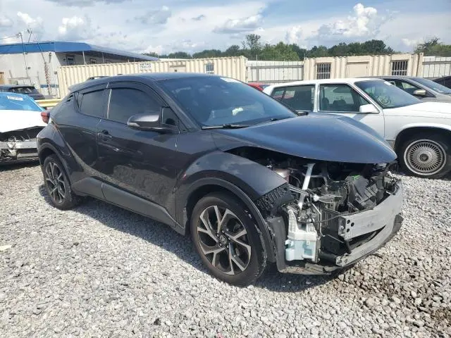 2021 TOYOTA C-HR XLE  
