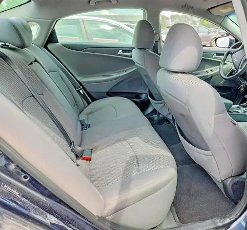 2011 HYUNDAI SONATA GLS  