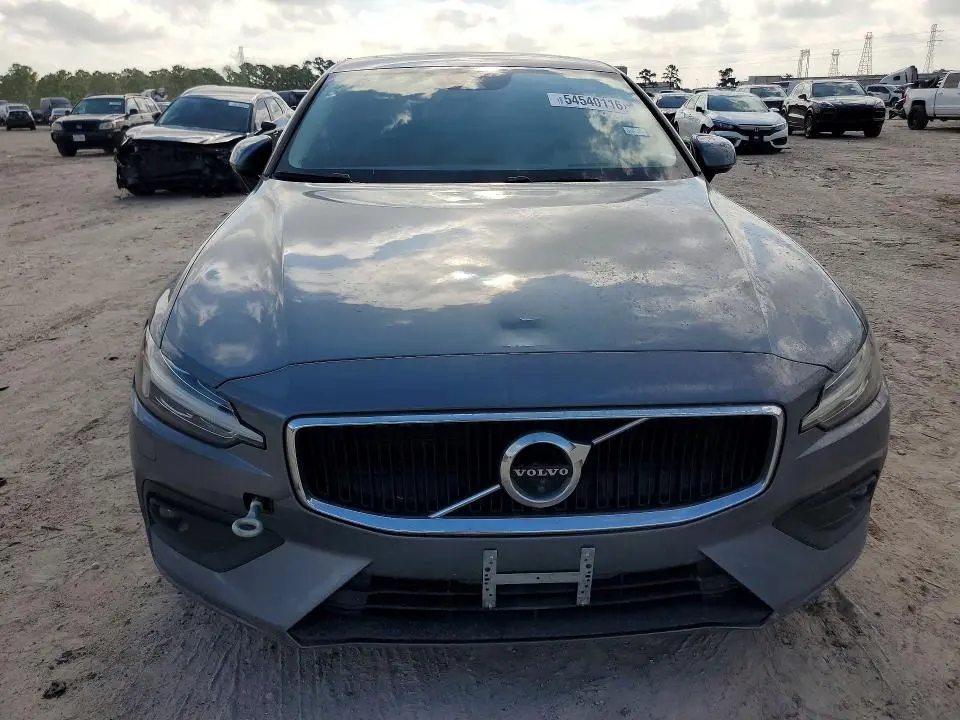 2020 VOLVO S60 T5 MOMENTUM  