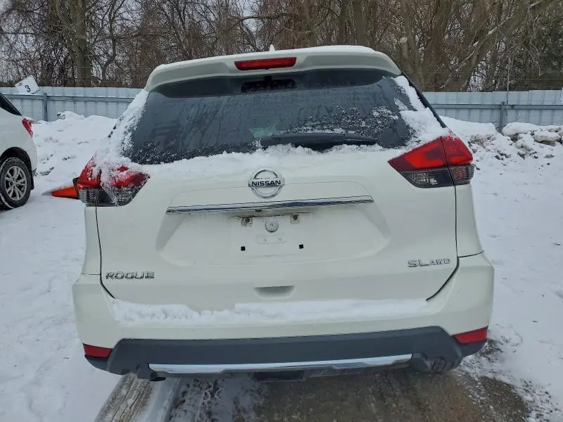 2017 NISSAN ROGUE SV  