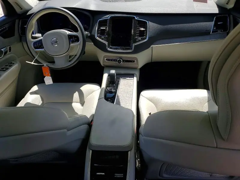 2023 VOLVO XC90 PLUS  