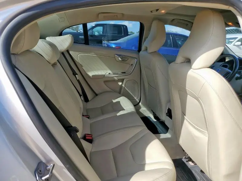 2015 VOLVO S60 PREMIER  