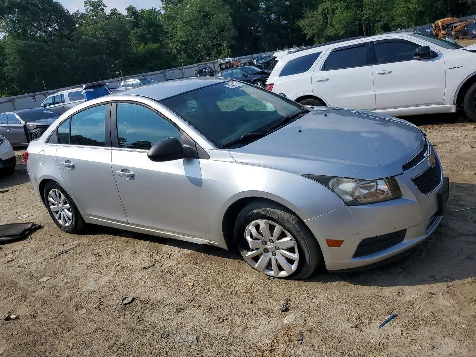 2011 CHEVROLET CRUZE LS  