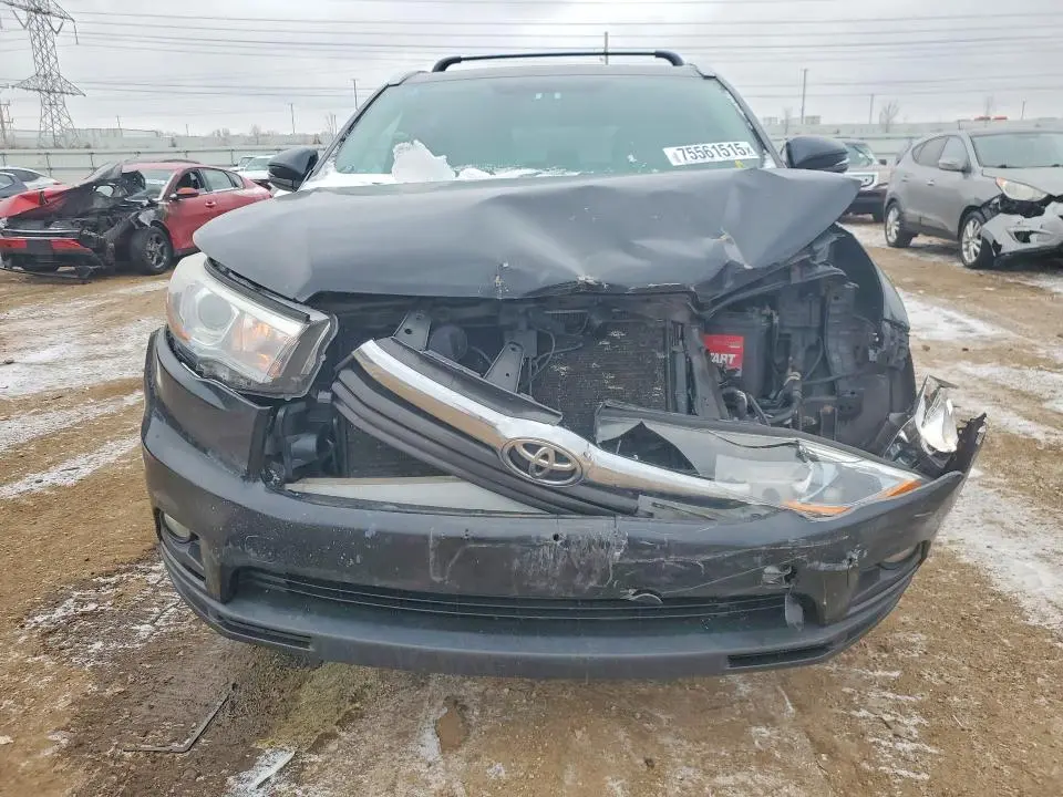 2015 TOYOTA HIGHLANDER XLE  