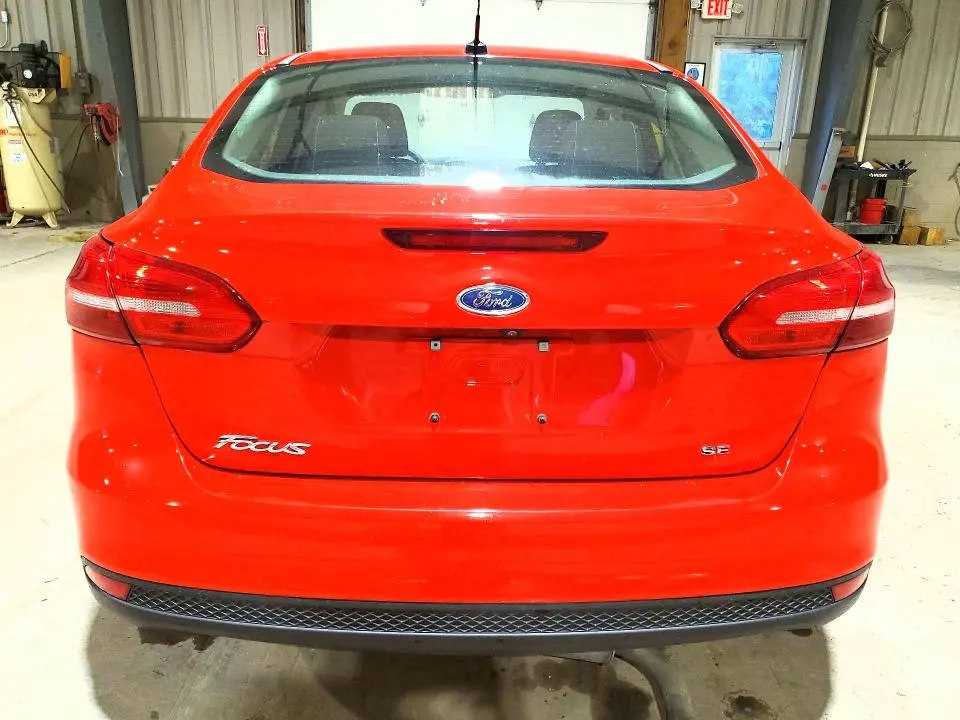 2017 FORD FOCUS SE  