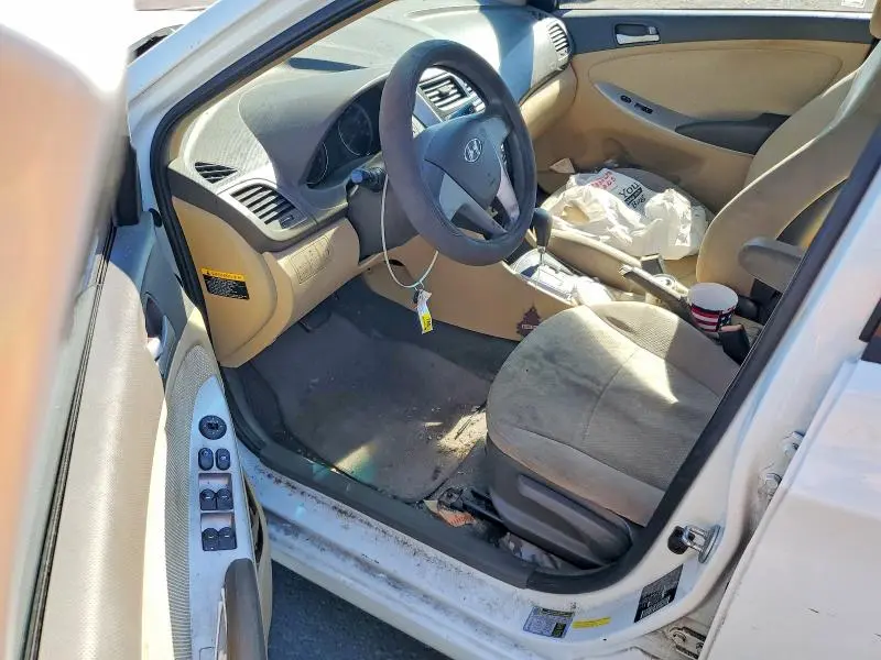 2014 HYUNDAI ACCENT GLS  