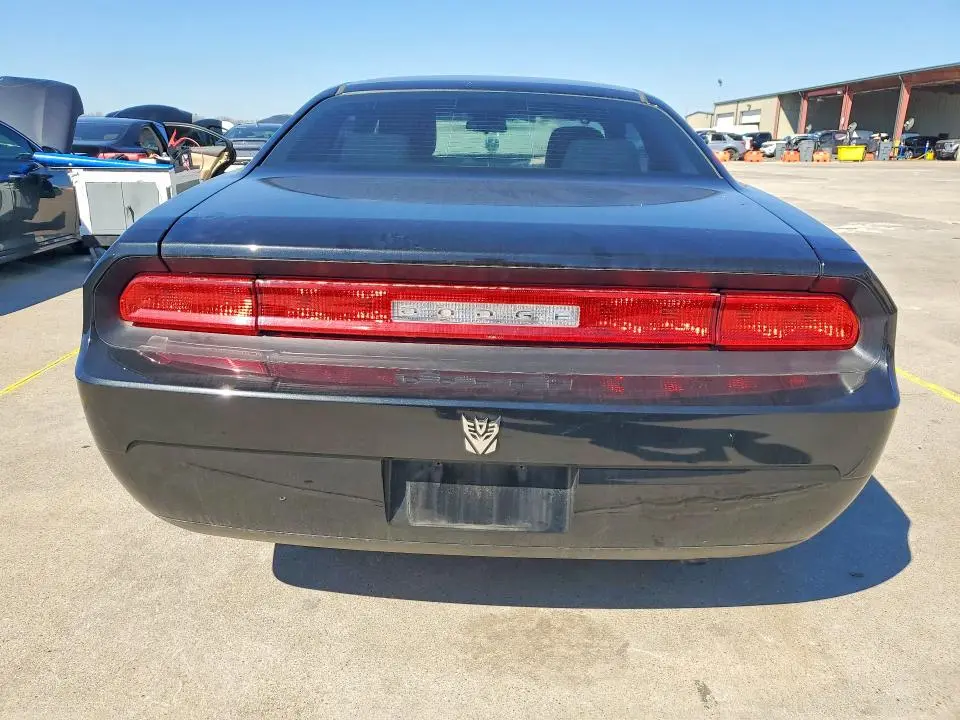 2010 DODGE CHALLENGER SE  