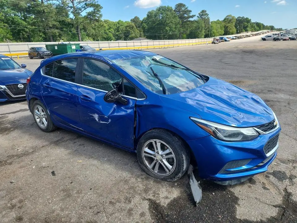 2017 CHEVROLET CRUZE LT  