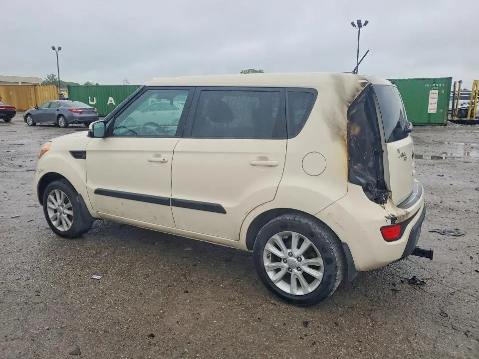 2013 KIA SOUL +  