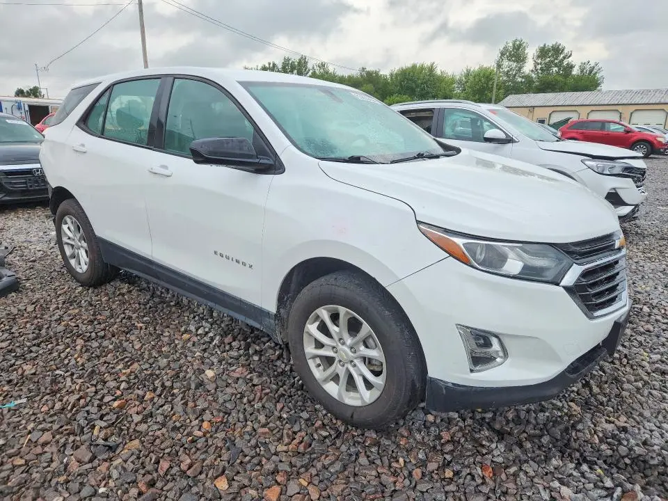2018 CHEVROLET EQUINOX LS  