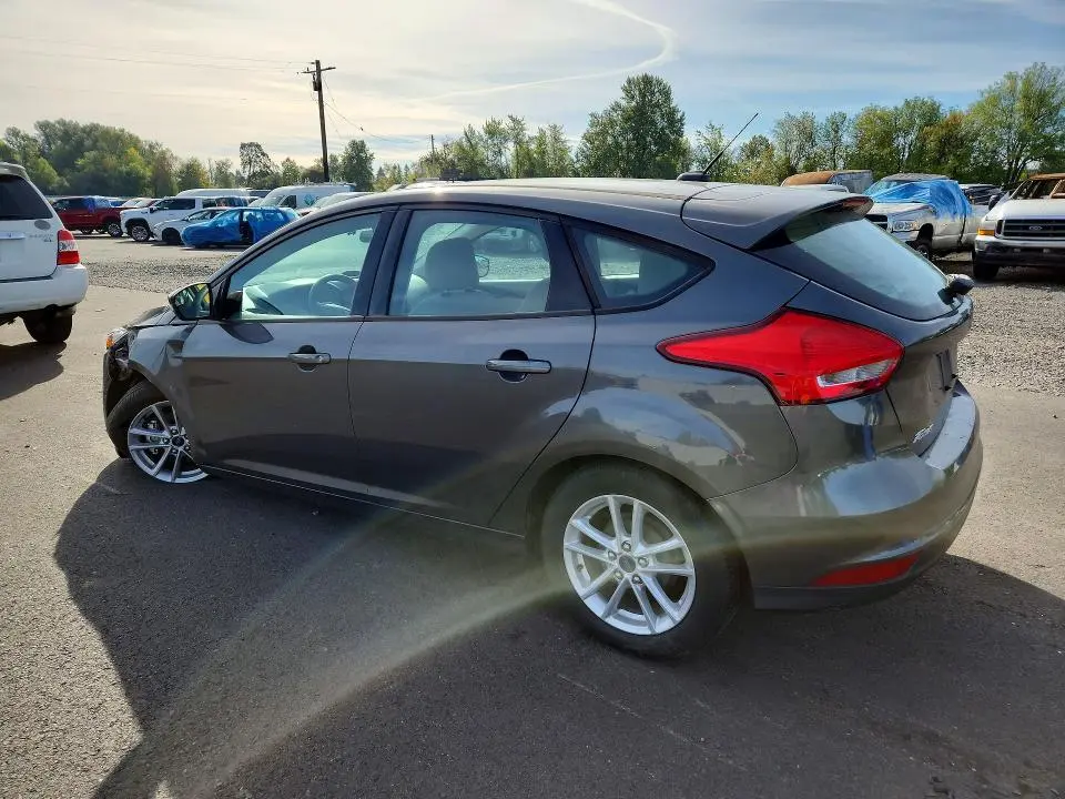 2016 FORD FOCUS SE  