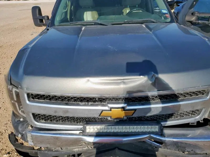 2011 CHEVROLET SILVERADO C1500 LT  