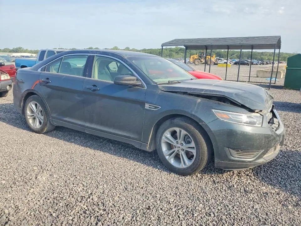 2016 FORD TAURUS SE  