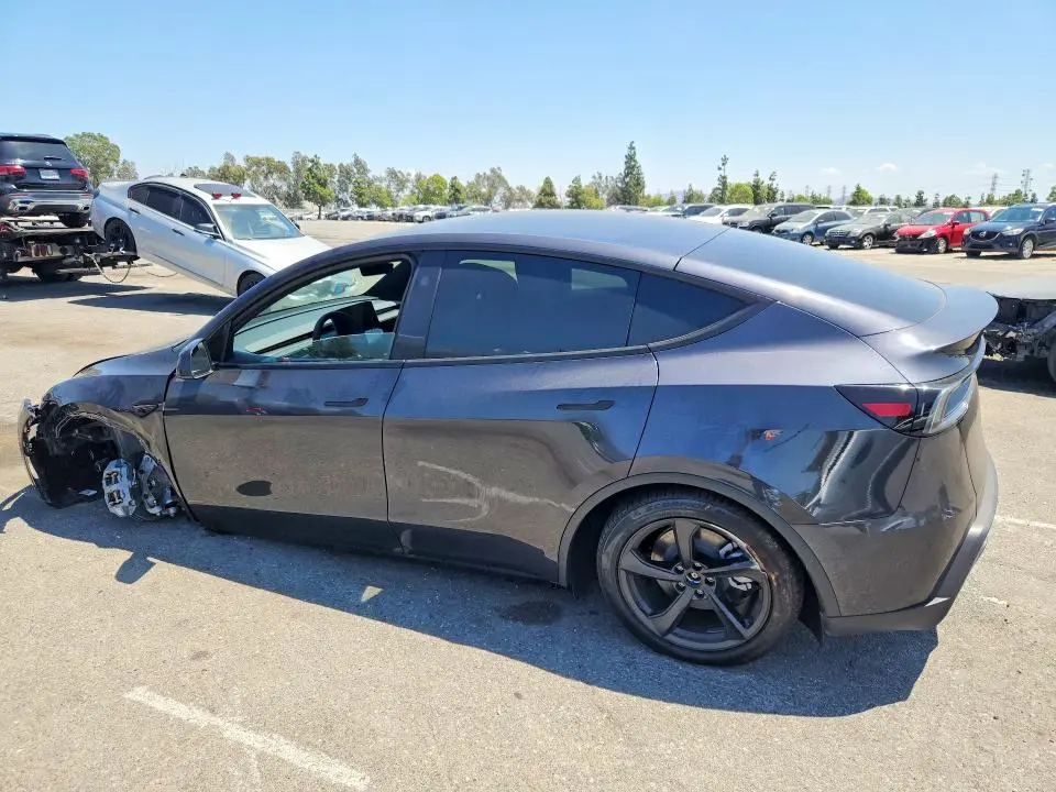 2026 TESLA MODEL Y   