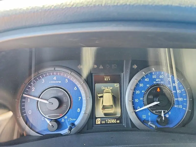 2015 TOYOTA SIENNA XLE PREMIUM 8-PASSENGER  
