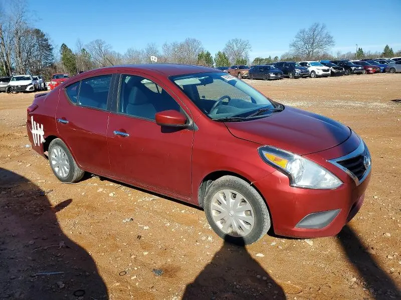 2019 NISSAN VERSA S  