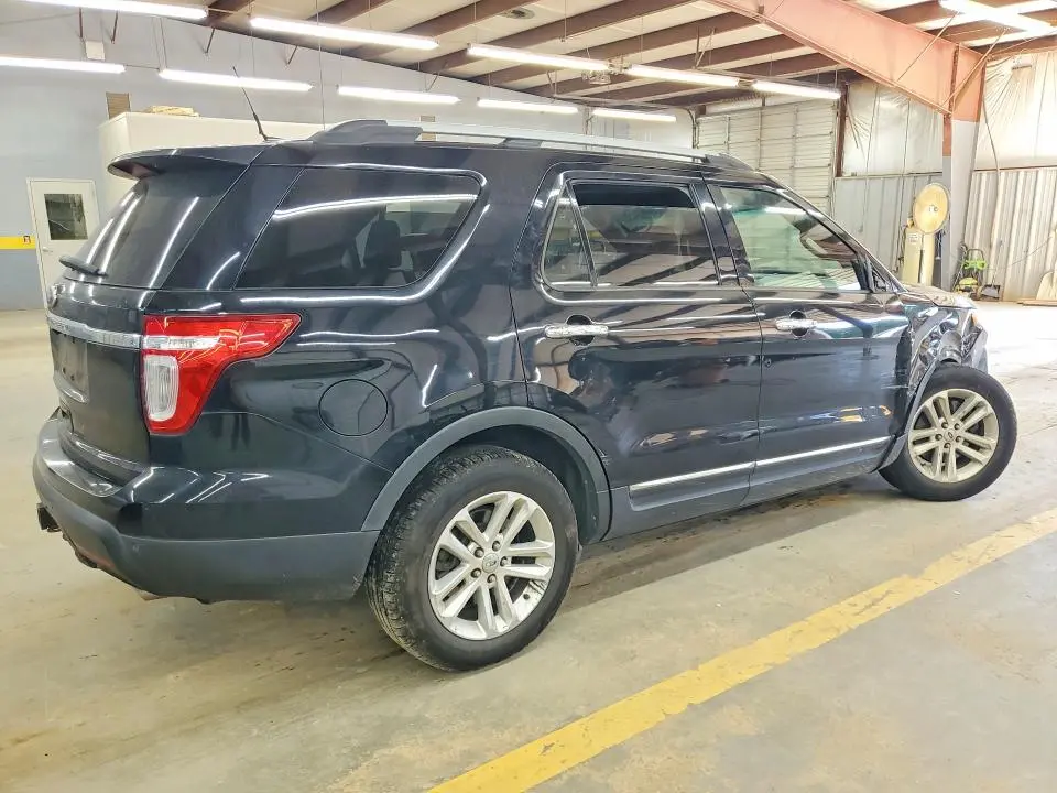 2011 FORD EXPLORER XLT  