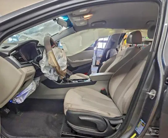 2019 HYUNDAI SONATA SE  