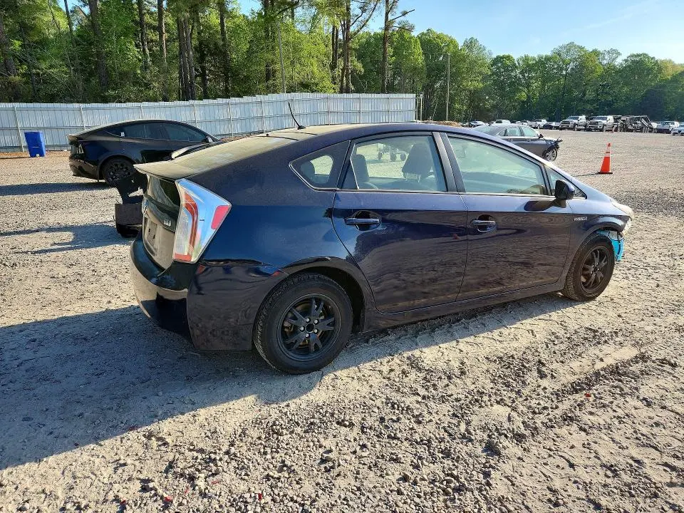 2015 TOYOTA PRIUS TWO  
