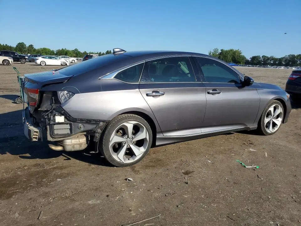 2020 HONDA ACCORD TOURING  