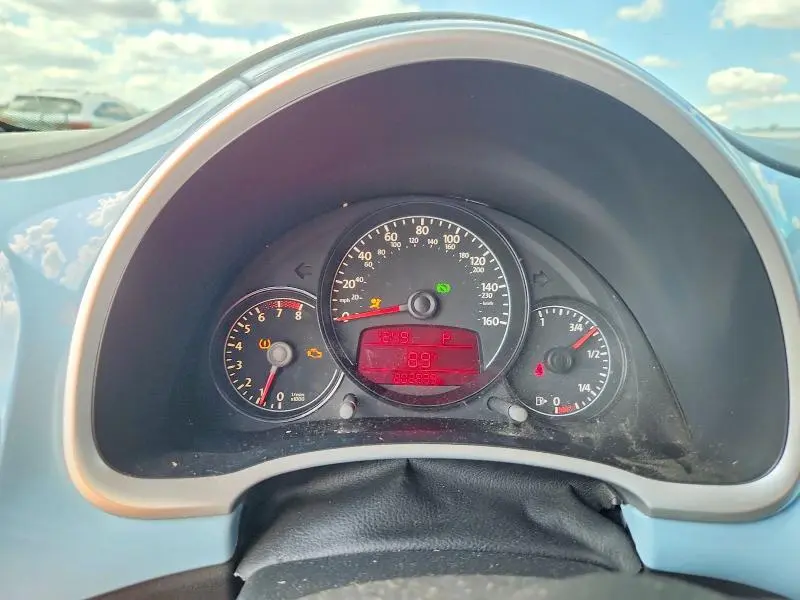 2012 VOLKSWAGEN BEETLE   