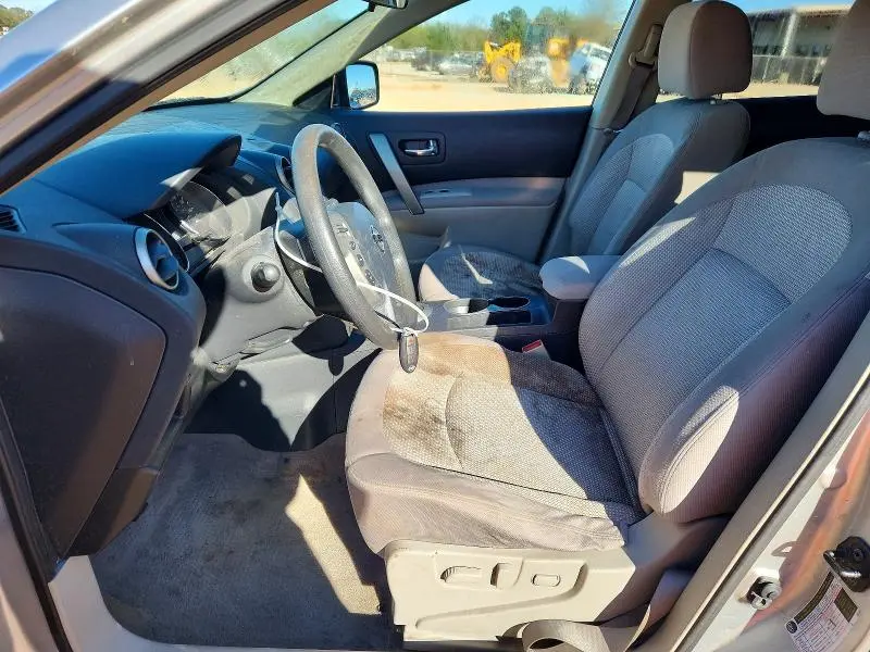 2011 NISSAN ROGUE S  