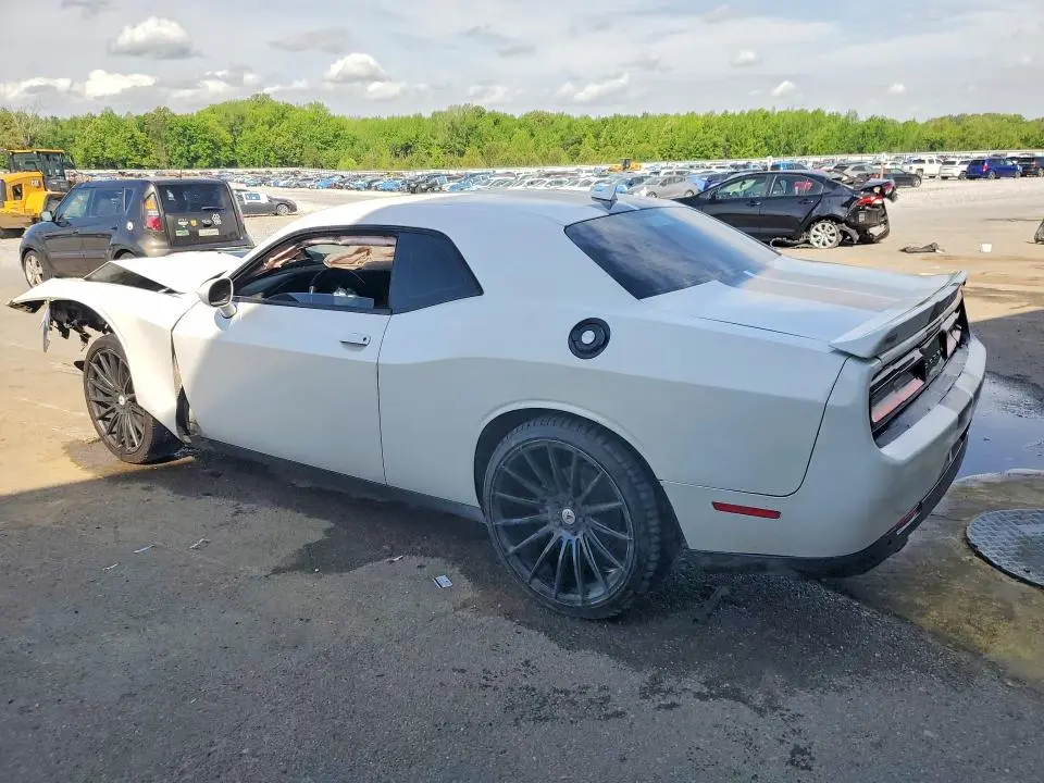 2016 DODGE CHALLENGER SXT  