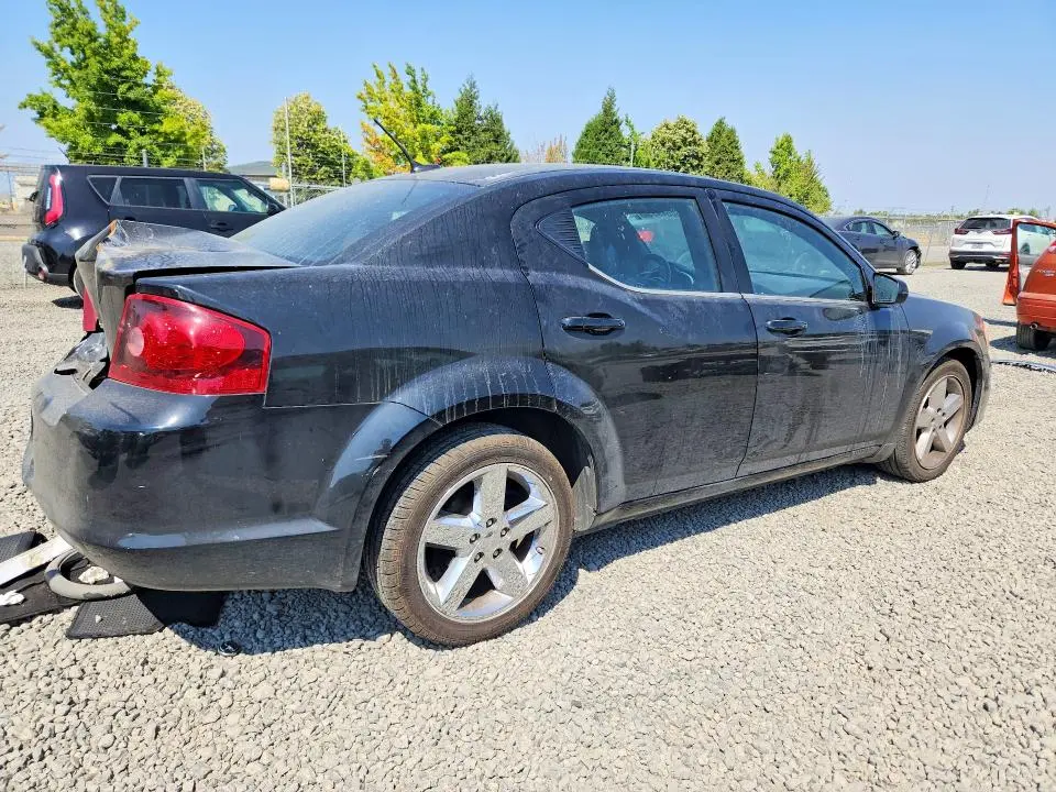 2013 DODGE AVENGER SE  
