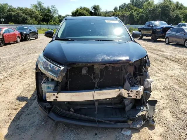 2018 TOYOTA HIGHLANDER SE  