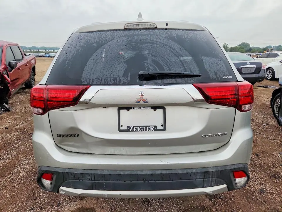2018 MITSUBISHI OUTLANDER SE  