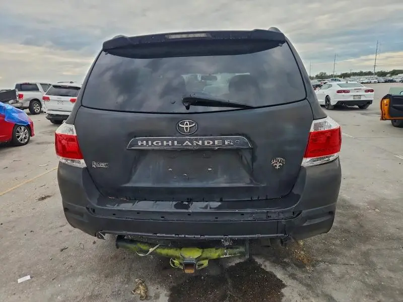 2012 TOYOTA HIGHLANDER LIMITED  