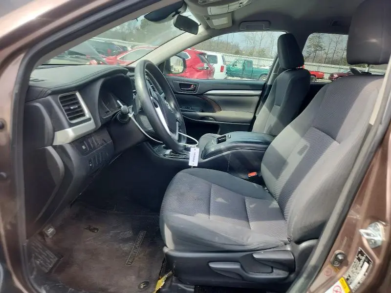 2018 TOYOTA HIGHLANDER LE  