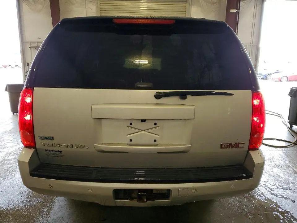 2012 GMC YUKON XL K1500 SLT  
