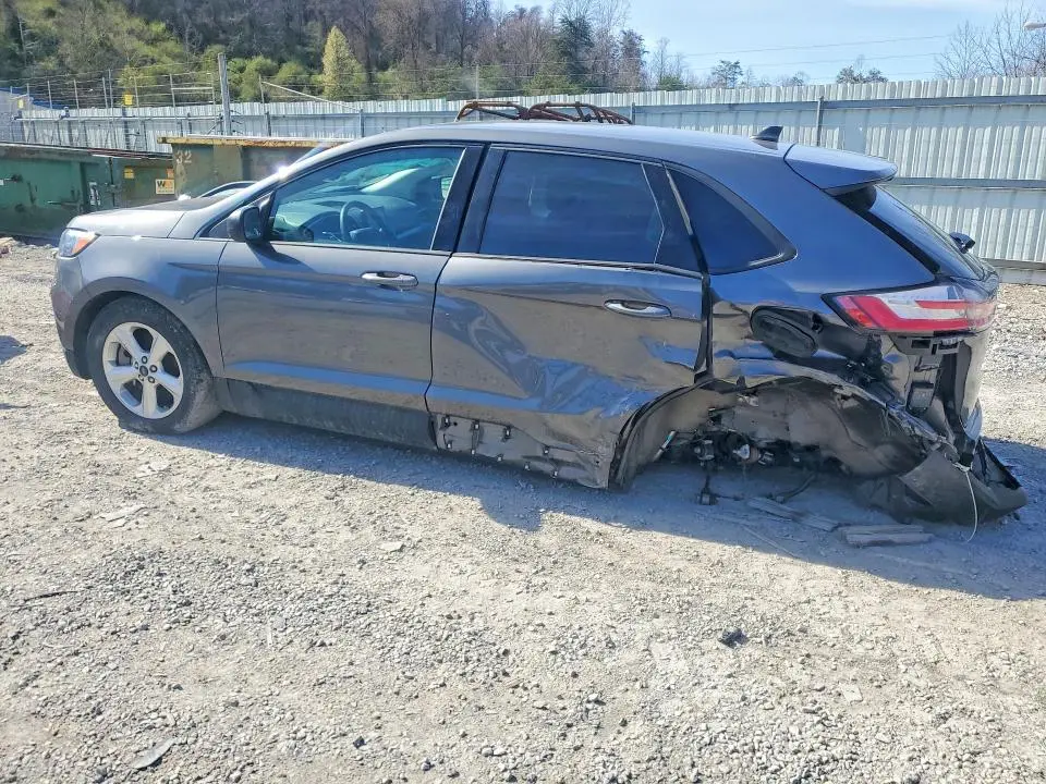 2021 FORD EDGE SE  