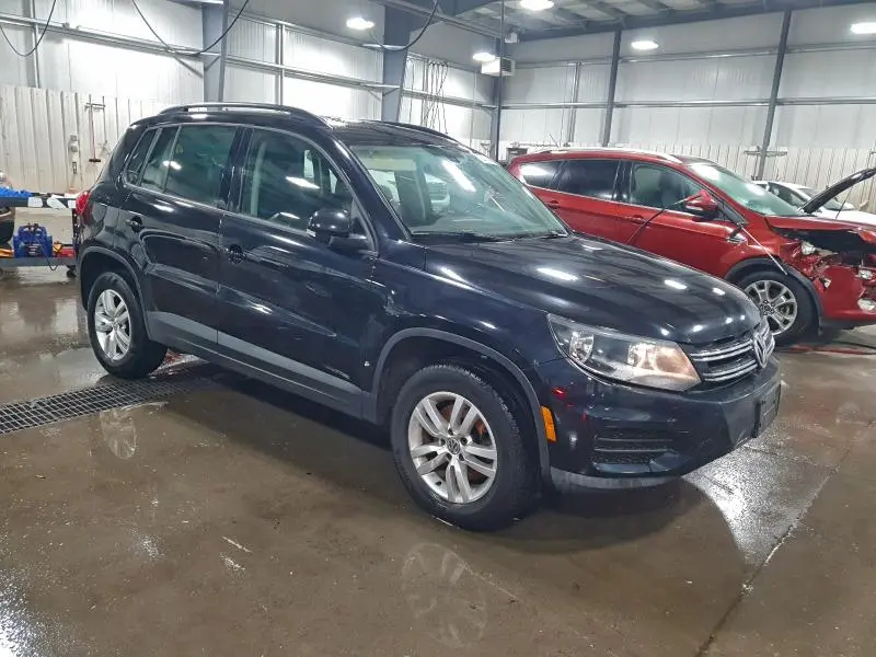 2016 VOLKSWAGEN TIGUAN S  