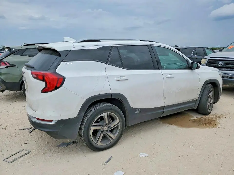 2021 GMC TERRAIN SLT  