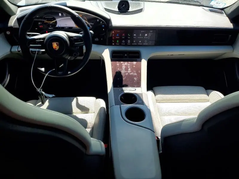 2022 PORSCHE TAYCAN TURBO  